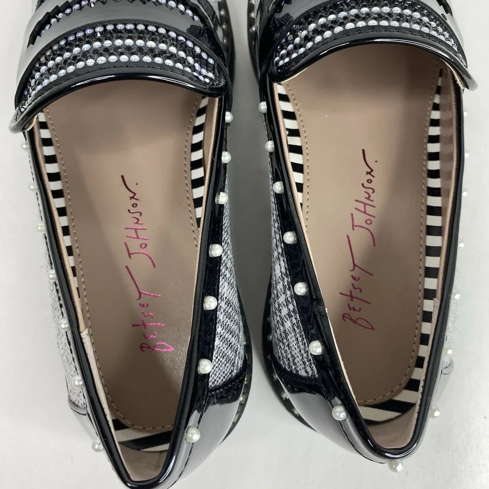 Betsey‎ Johnson Darian Pearls Sequins Plaid Patent Loafer Shoes Size 6M